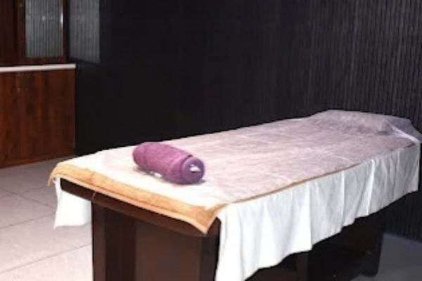 Deep tissue treatment room